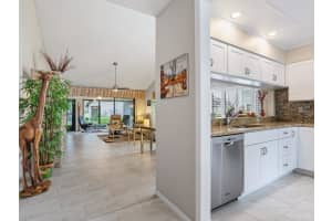 5527 KINGSMERE #36, SARASOTA, FL 34235 Sold 11/21/25