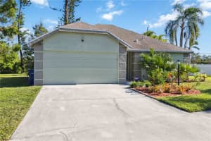 3509 65TH AVENUE CIRCLE, SARASOTA, FL 34243 - MLS#MFRA4667965