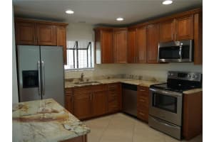 3026 VINSON AVENUE, SARASOTA, FL 34232 - MLS#MFRA4667974