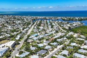 208 82ND STREET, HOLMES BEACH, FL 34217 - MLS#MFRA4667981