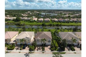 1737 BURGOS DRIVE, SARASOTA, FL 34238 - MLS#MFRA4668004