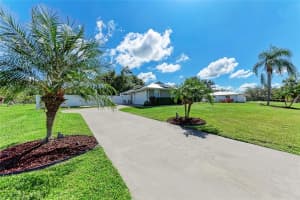 1821 RACIMO DRIVE, SARASOTA, FL 34240 - MLS#MFRA4668006