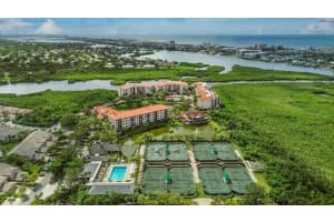 5408 EAGLES POINT CIRCLE, SARASOTA, FL 34231 - MLS#MFRA4668010