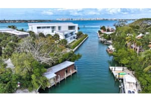 25 LANDS END LANE, SARASOTA, FL 34242 - MLS#MFRA4668034