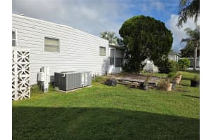 3324 LAUREL OAK WAY, SARASOTA, FL 34237 Sold 12/19/25