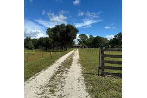 8530 BUNKER HILL ROAD, DUETTE, FL 34219 - MLS#MFRA4668101