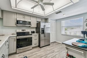 7301 29TH AVE DR W #202, BRADENTON, FL 34209 - MLS#MFRA4668108