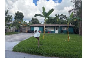 5617 OLIVE AVENUE, SARASOTA, FL 34231 - MLS#MFRA4668154