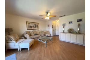 3810 37TH STREET, ST PETERSBURG, FL 33711 - MLS#MFRA4668237