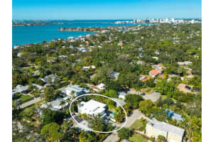 2624 MULBERRY TERRACE, SARASOTA, FL 34239 - MLS#MFRA4668284