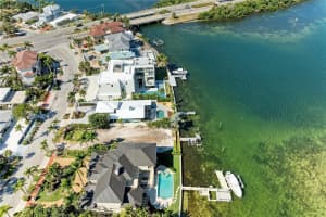 244 WASHINGTON DRIVE, SARASOTA, FL 34236 - MLS#MFRA4668323