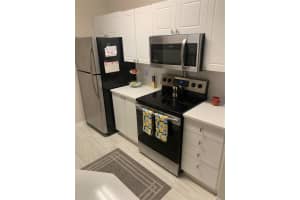 5140 NORTHRIDGE ROAD, SARASOTA, FL 34238 - MLS#MFRA4668340