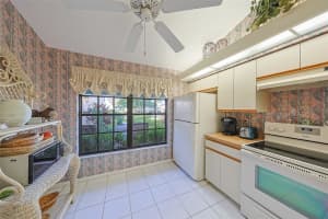 5941 CLUBSIDE DRIVE, SARASOTA, FL 34243 - MLS#MFRA4668381
