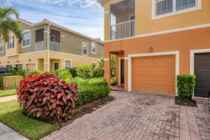 7912 LIMESTONE LANE, SARASOTA, FL 34233 - MLS#MFRA4668399