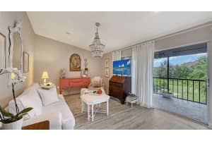 2640 CLUBHOUSE DRIVE, SARASOTA, FL 34232 - MLS#MFRA4668418