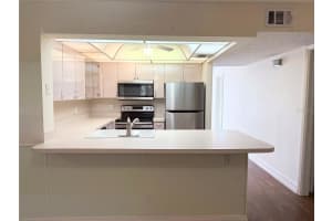 2763 WOODGATE LANE, SARASOTA, FL 34231 - MLS#MFRA4668423