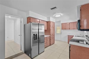 1903 24TH STREET, SARASOTA, FL 34234 - MLS#MFRA4668435
