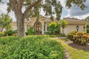 6922 STANHOPE PLACE, UNIVERSITY PARK, FL 34201 Sold 01/06/26