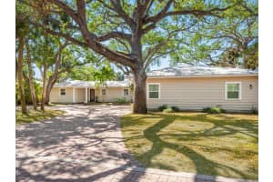 1248 NORTHPORT DRIVE, SARASOTA, FL 34242 - MLS#MFRA4668459