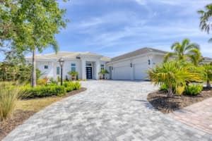 16419 KENDLESHIRE TERRACE, LAKEWOOD RANCH, FL 34202 - MLS#MFRA4668475