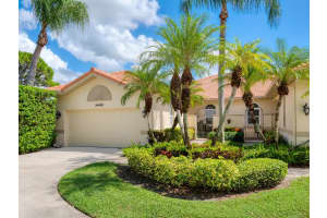 3422 CHELMSFORD COURT, SARASOTA, FL 34235 - MLS#MFRA4668480