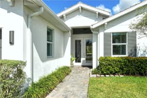 7744 SANDHILL LAKE DRIVE, SARASOTA, FL 34241 - MLS#MFRA4668490