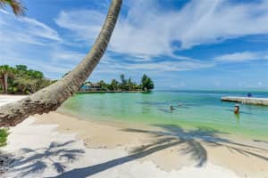 11 SANDY COVE ROAD, SARASOTA, FL 34242 - MLS#MFRA4668493