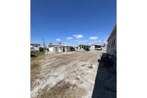 6920 BAYOU LANE, BRADENTON, FL 34207 - MLS#MFRA4668506