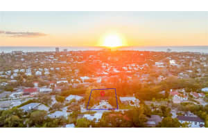 635 TROPICAL CIRCLE, SARASOTA, FL 34242 - MLS#MFRA4668594