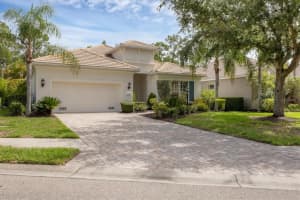 7236 LISMORE COURT, LAKEWOOD RANCH, FL 34202 - MLS#MFRA4668659