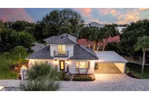 2513 BAYSHORE ROAD, NOKOMIS, FL 34275 - MLS#MFRA4668688
