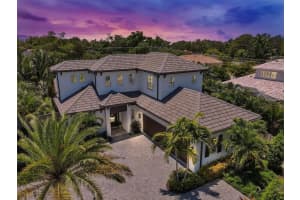 1614 Bay Rd, SARASOTA