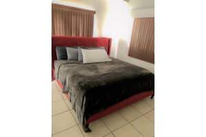 2921 GREENBRIAR STREET, SARASOTA, FL 34237 - MLS#MFRA4668736