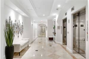 3030 GRAND BAY BOULEVARD, LONGBOAT KEY, FL 34228 - MLS#MFRA4668746