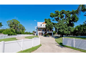 2111 51ST BOULEVARD, BRADENTON, FL 34208 - MLS#MFRA4668761