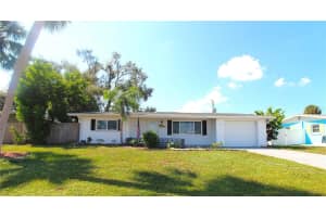 552 Sheridan Dr, VENICE