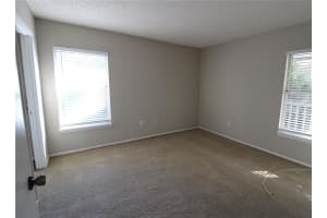 8121 45TH COURT, SARASOTA, FL 34243 - MLS#MFRA4668806