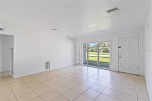 2770 WOOD STREET, SARASOTA, FL 34237 - MLS#MFRA4668826