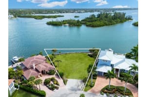 894 FREELING DRIVE, SARASOTA, FL 34242 - MLS#MFRA4668843