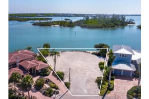 894 FREELING DRIVE, SARASOTA, FL 34242 - MLS#MFRA4668843