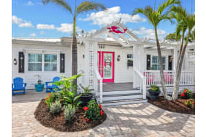144 Harrison Dr, SARASOTA 144 Harrison Dr, SARASOTA