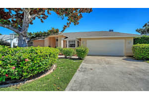 4487 DIAMOND CIRCLE, SARASOTA, FL 34233 Sold 11/25/25