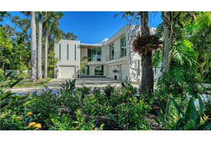 251 CEDAR PARK CIRCLE, SARASOTA, FL 34242 - MLS#MFRA4668871