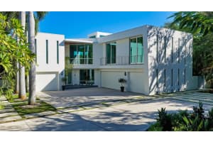 251 CEDAR PARK CIRCLE, SARASOTA, FL 34242 - MLS#MFRA4668871