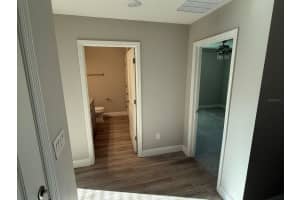 7326 34TH COURT, SARASOTA, FL 34243 - MLS#MFRA4668885