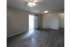 8106 45TH COURT, SARASOTA, FL 34243 - MLS#MFRA4668888