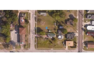 800 N 18TH STREET, FORT PIERCE, FL 34950 - MLS#MFRA4668898