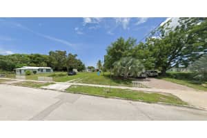 800 N 18TH STREET, FORT PIERCE, FL 34950 - MLS#MFRA4668898