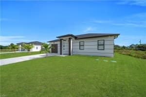 713 ROMA AVENUE, LEHIGH ACRES, FL 33974 - MLS#MFRA4668902