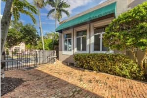 200 COCOANUT AVENUE, SARASOTA, FL 34236 - MLS#MFRA4668908